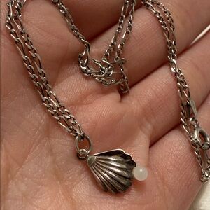 Beautiful Sterling Silver 925 Shell Pendant Necklace 19’